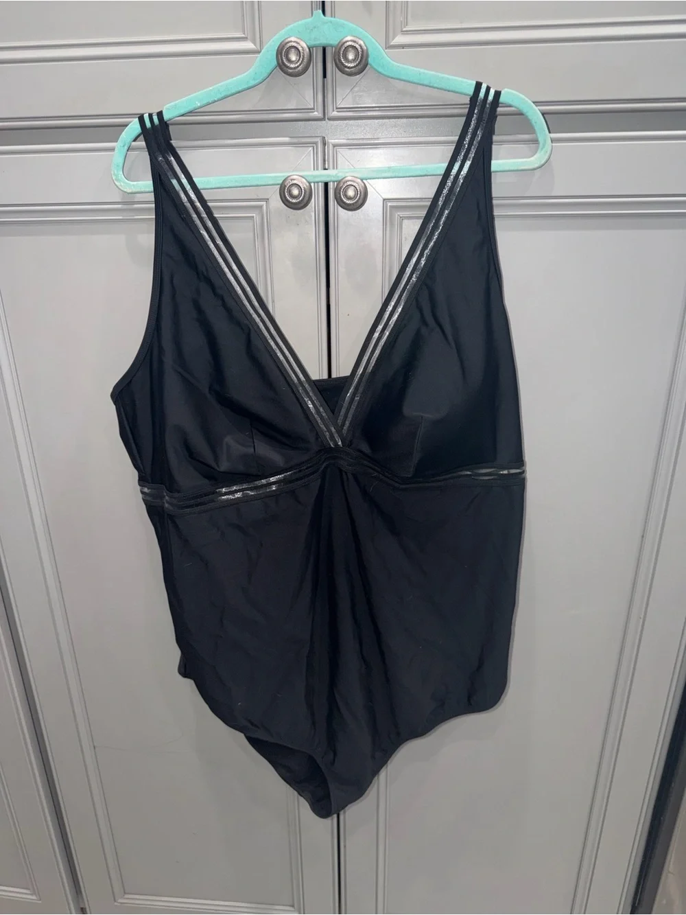 Torrid plus size Shadow Stripe Inset wireless one piece swimsuit black size 4X